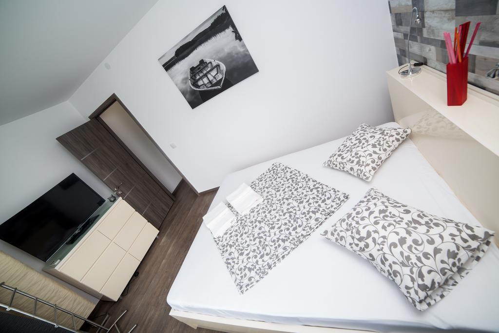 Highstyle Downtown Apartament *